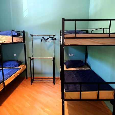 J Square Hostel Тбілісі Екстер'єр фото